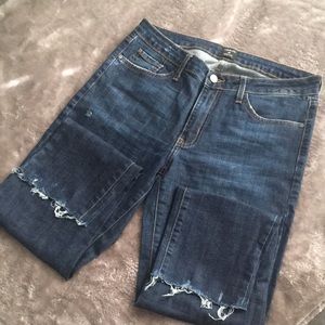 Just Black Womens size 28 Raw Hem Jeans